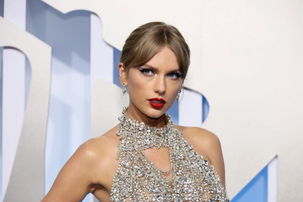 Taylor Swift at the MTV Video Music Awards 2022